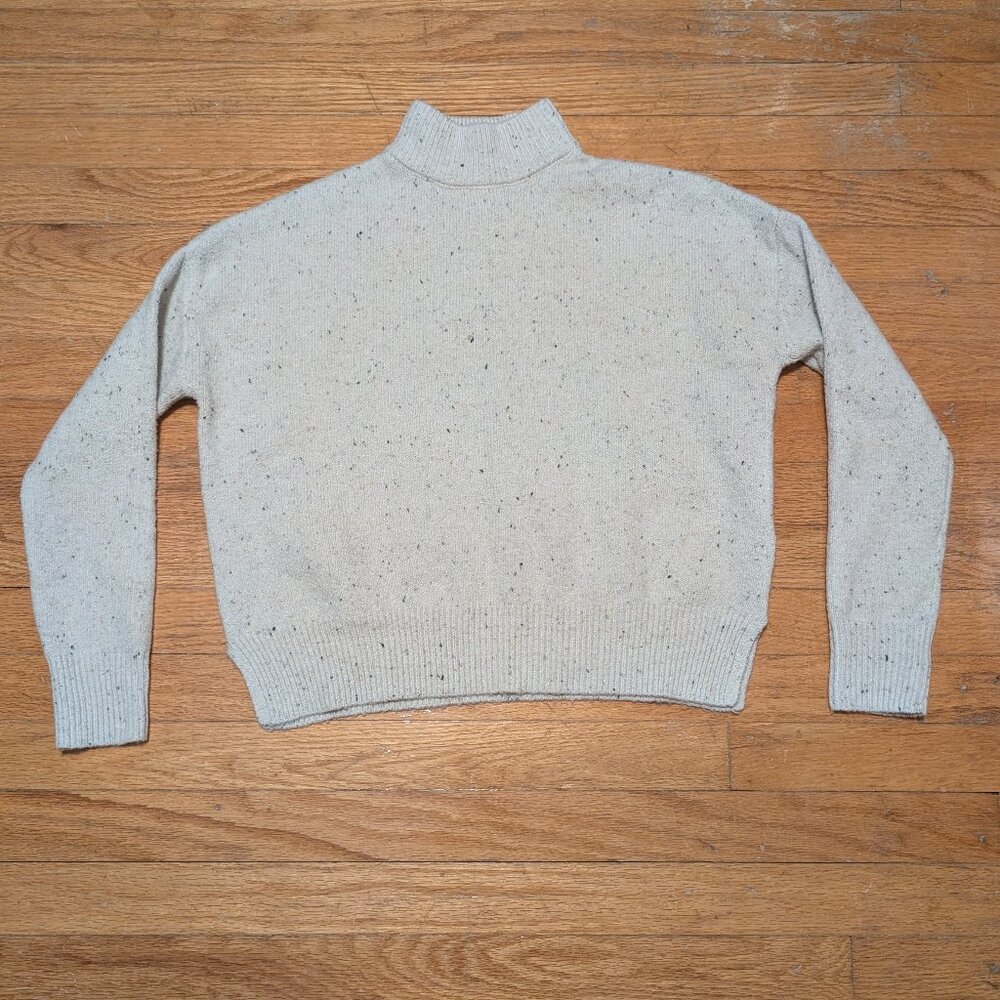 Jessica Simpson super soft mock turtleneck sweater